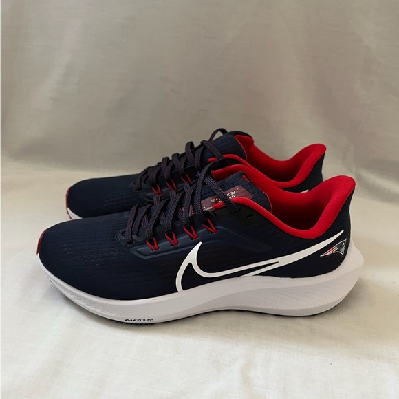 Unisex Nike New England Patriots Zoom Pegasus 39 Running Shoe Size 7.5 Navy - Picture 1 of 6